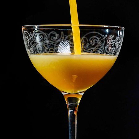 فندق بولمان ريغا أولد تاون المظهر الخارجي الصورة A glass of orange juice