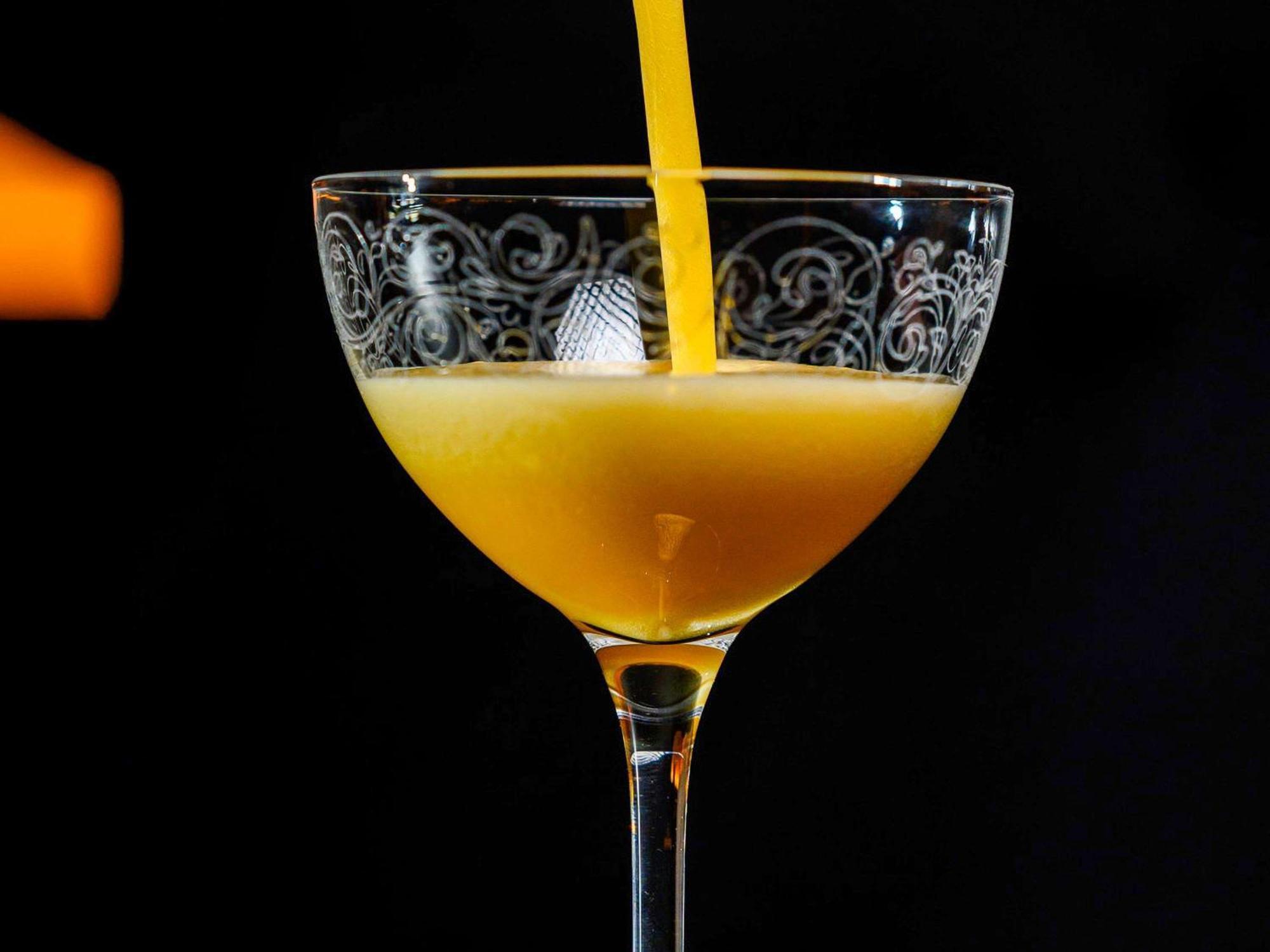 فندق بولمان ريغا أولد تاون المظهر الخارجي الصورة A glass of orange juice