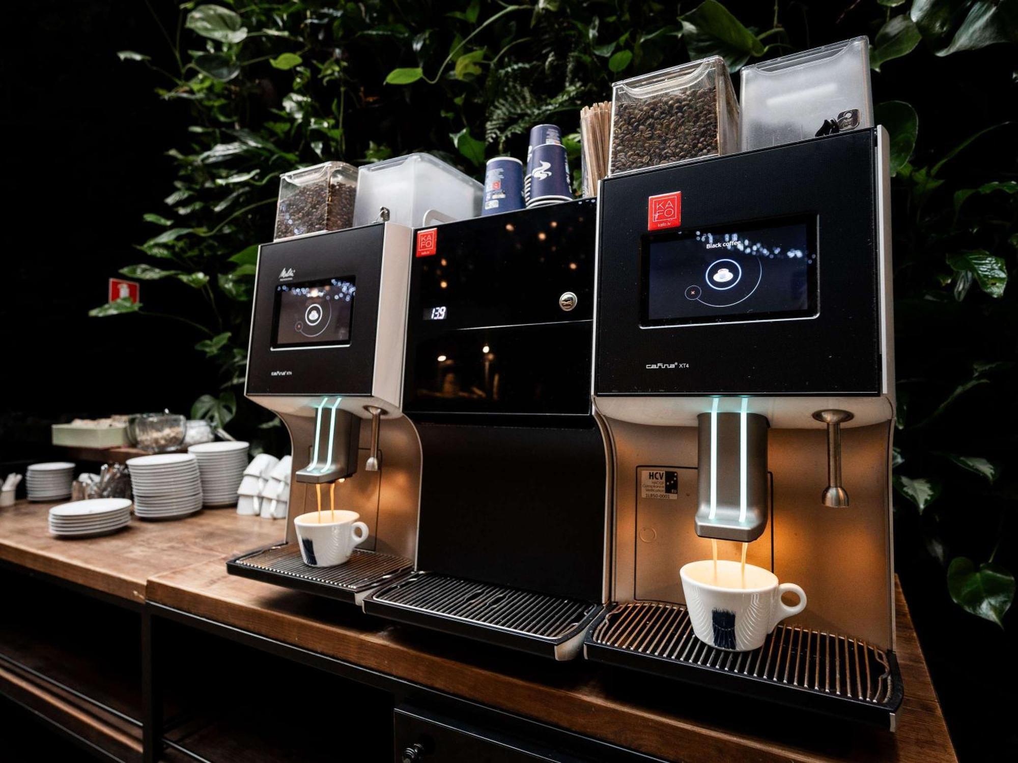 فندق بولمان ريغا أولد تاون المظهر الخارجي الصورة A coffee machine