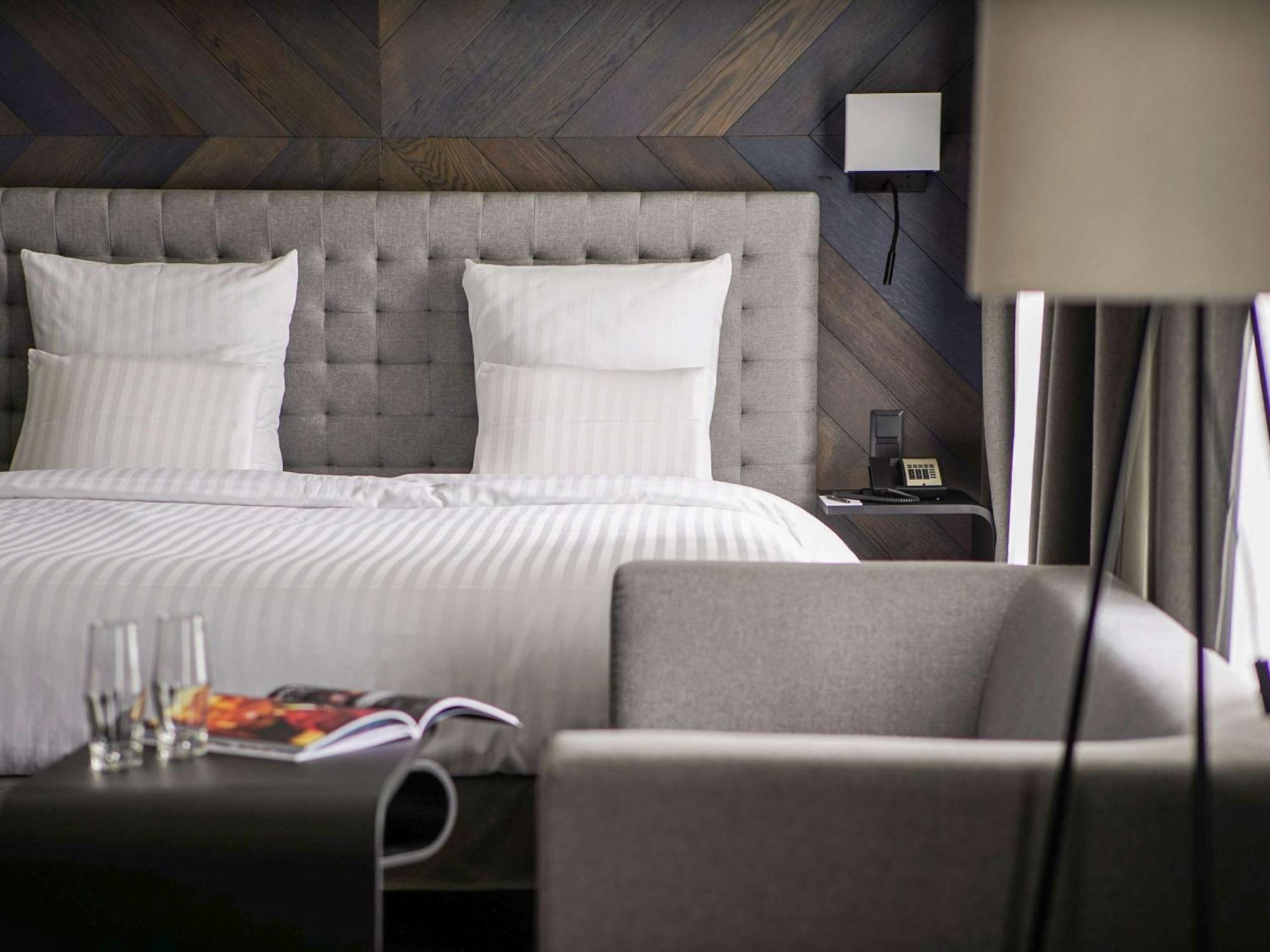 فندق بولمان ريغا أولد تاون المظهر الخارجي الصورة A room at the hotel
